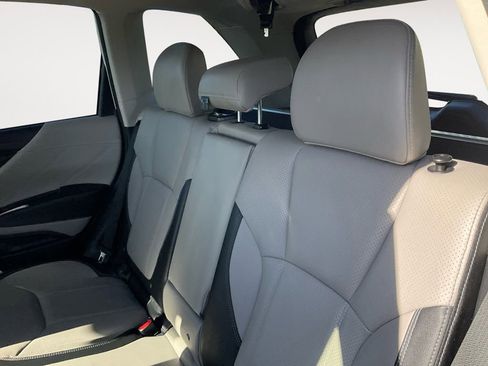 Used 2022 Subaru Forester Limited image 29
