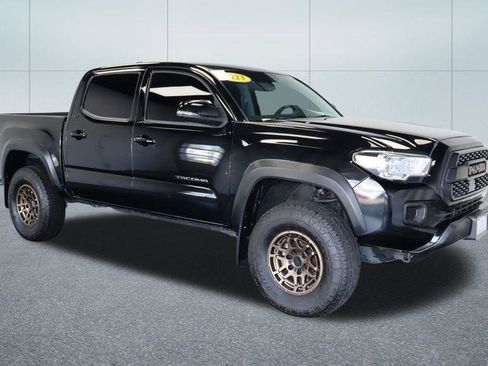 Used 2023 Toyota Tacoma 4x4 Double Cab w/ Trail Edition image 13