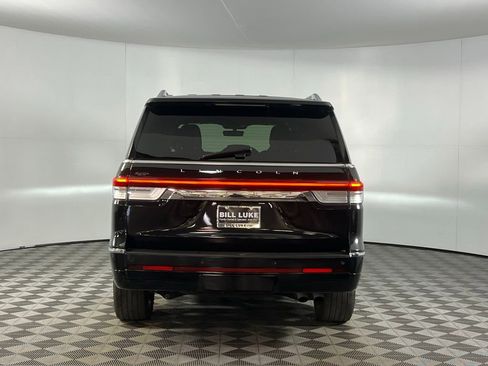Used 2024 Lincoln Navigator Reserve image 6