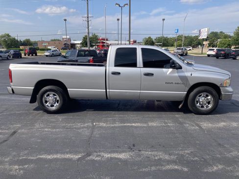 Used 2004 Dodge Ram 2500 Truck SLT w/ Trailer Tow Group image 2