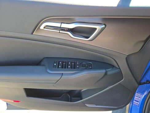 New 2026 Kia Sportage EX w/ EX Panorama Roof Package image 15