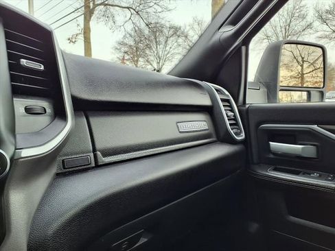 Used 2024 RAM 2500 Big Horn image 24