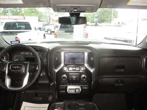 Used 2022 GMC Sierra 2500 SLE w/ SLE Convenience Package image 17