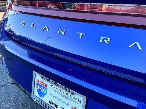 Used 2023 Hyundai Elantra SEL image 7