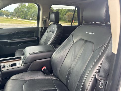 Used 2019 Ford Expedition Max Platinum RWD image 15