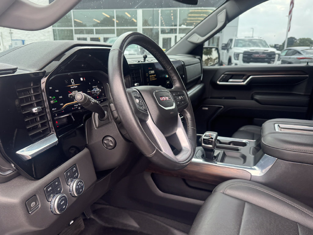 Used 2022 GMC Sierra 1500 SLT w/ SLT Convenience Package AWD/4WD image 24