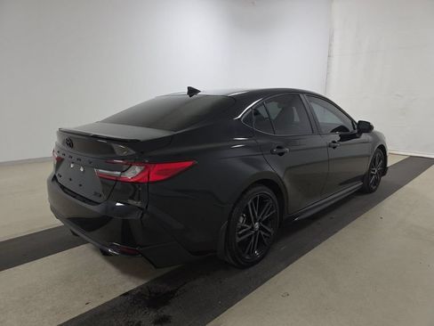 Used 2025 Toyota Camry XSE FWD image 5