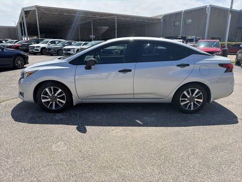 Used 2024 Nissan Versa S w/ S Plus Package image 5