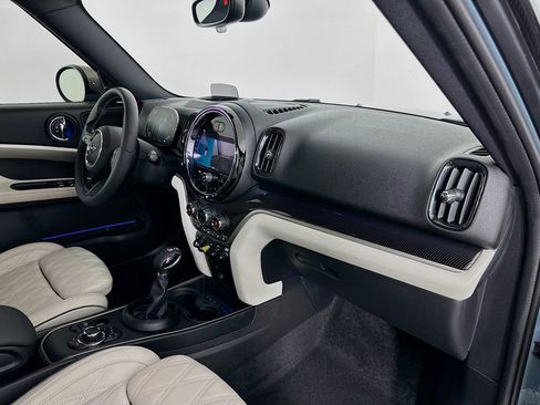 Used 2023 MINI Cooper Countryman SE w/ Storage Package image 30