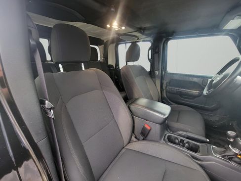 Used 2022 Jeep Gladiator Sport AWD/4WD image 32