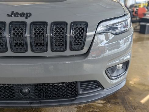 Used 2022 Jeep Cherokee Latitude w/ Sun & Sound Group image 14