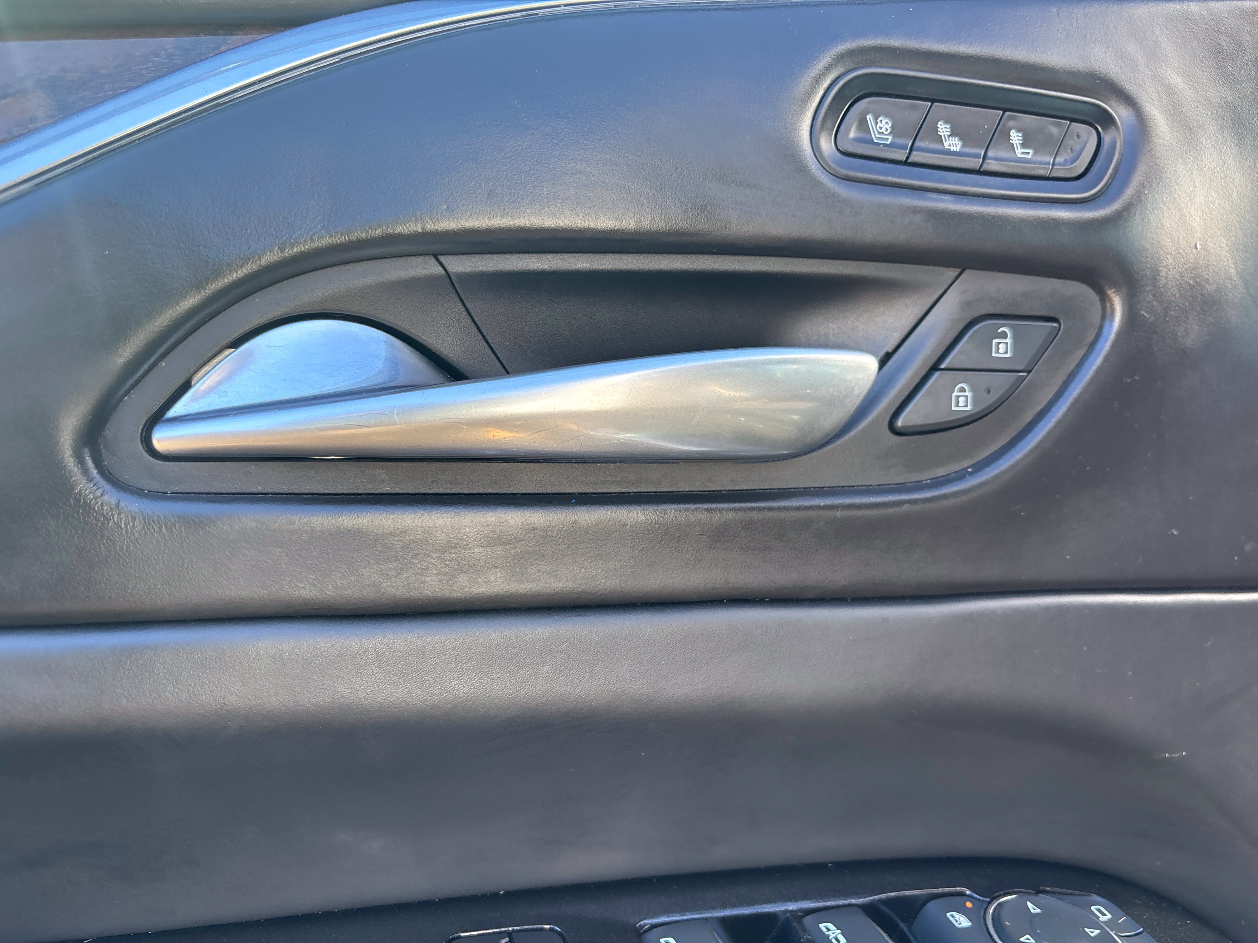 Used 2021 Cadillac Escalade Sport Platinum RWD image 22