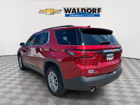 Used 2023 Chevrolet Traverse LT FWD image 4