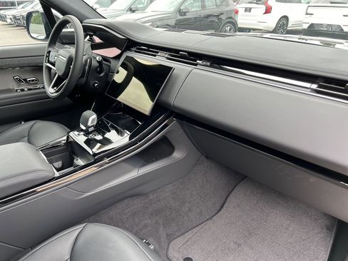 New 2025 Land Rover Range Rover Sport Dynamic SE image 20