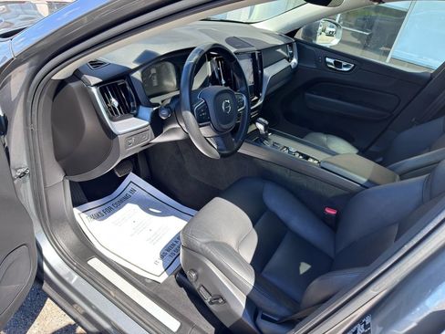 Used 2020 Volvo XC60 T6 Momentum AWD/4WD image 15