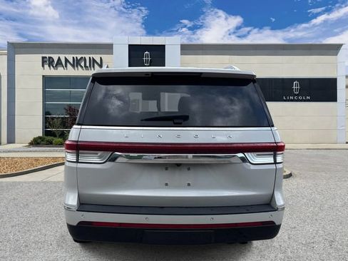 Certified 2022 Lincoln Navigator Reserve AWD/4WD image 6