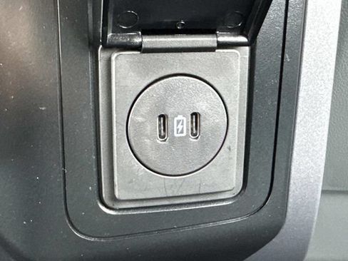 Used 2024 Ford F150 XLT RWD image 21