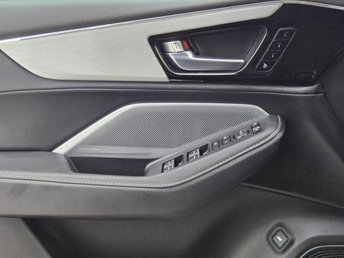 Used 2025 Acura MDX FWD w/ Technology Package image 19
