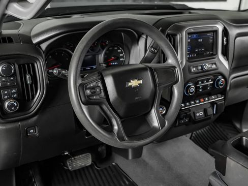 Used 2024 Chevrolet Silverado 2500 Custom w/ Custom Value Package AWD/4WD image 16