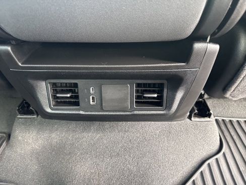 Used 2024 Chevrolet Silverado 2500 Custom w/ Custom Convenience Package AWD/4WD image 26