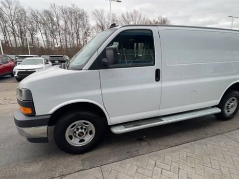 Certified 2024 GMC Savana 2500 w/ Driver Convenience Package image 4