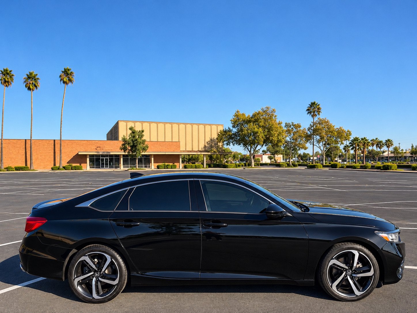 Used 2019 Honda Accord Sport image 8