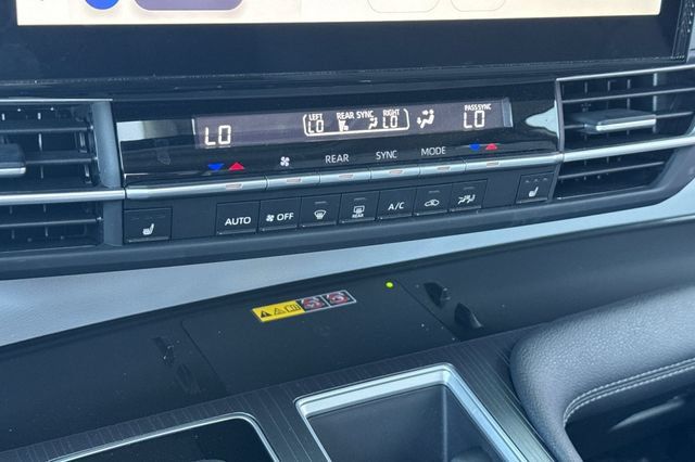 Certified 2026 Toyota Sienna XLE FWD image 26