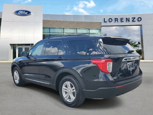 Used 2023 Ford Explorer XLT image 7