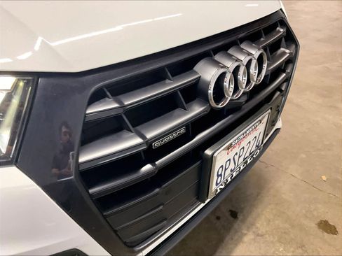Used 2020 Audi Q5 Prestige w/ Prestige Package AWD/4WD image 31