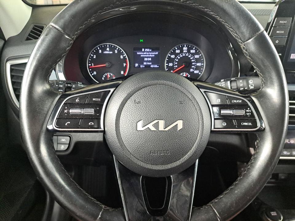 Used 2023 Kia Seltos S FWD image 30