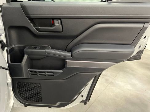 Used 2025 Toyota 4Runner SR5 image 19