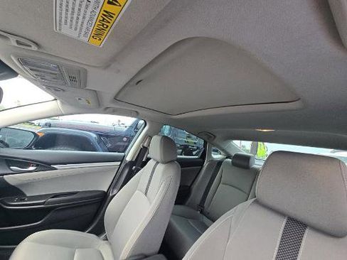 Used 2020 Honda Civic EX image 6