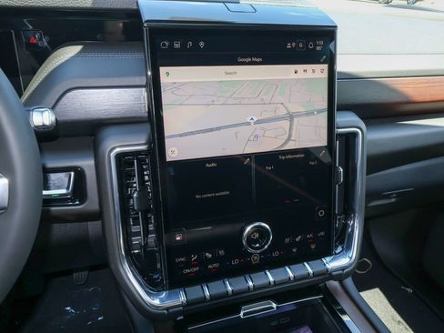 New 2026 GMC Yukon Denali w/ Advanced Technology Package AWD/4WD image 18