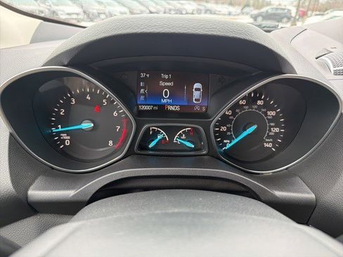 Used 2018 Ford Escape Titanium w/ Ford Safe & Smart Package image 19