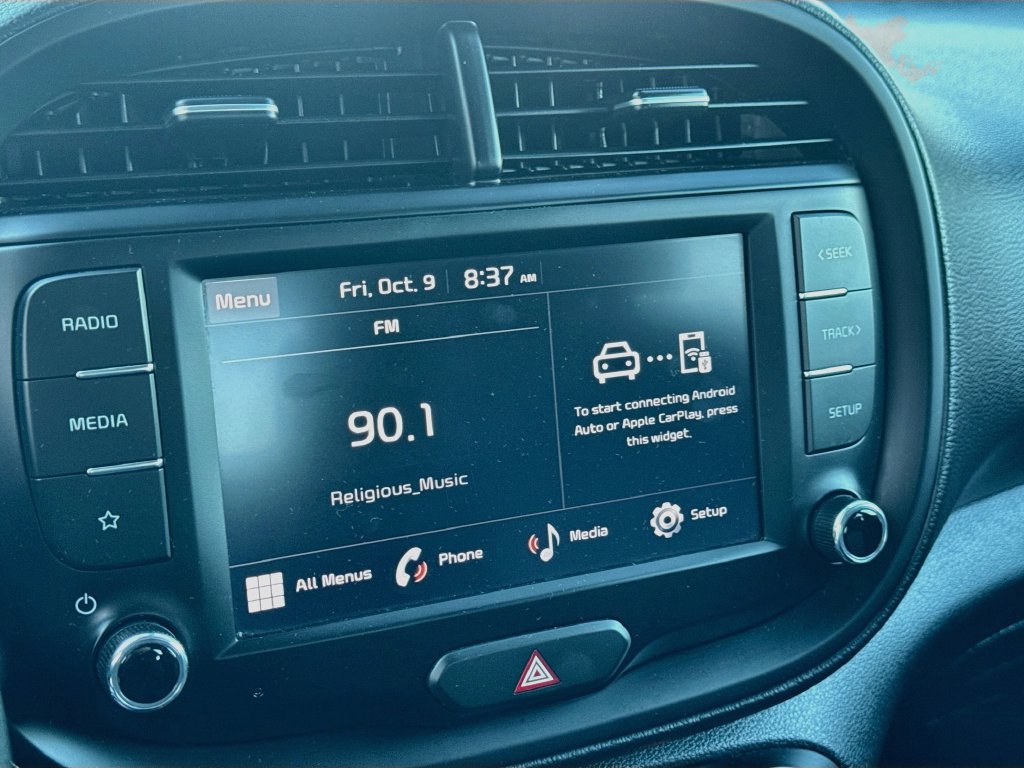 Certified 2023 Kia Soul LX w/ LX Technology Package FWD image 17