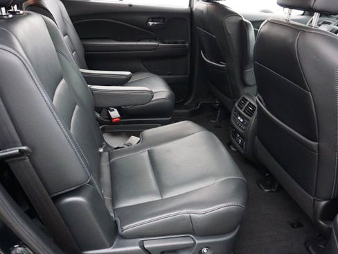 Used 2019 Honda Pilot Elite image 32