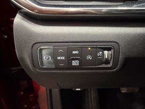 Used 2025 GMC Terrain Elevation w/ Elevation Premium Package image 7