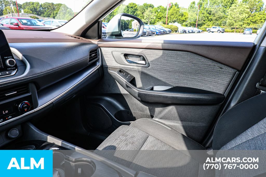 Used 2023 Nissan Rogue SV FWD image 42