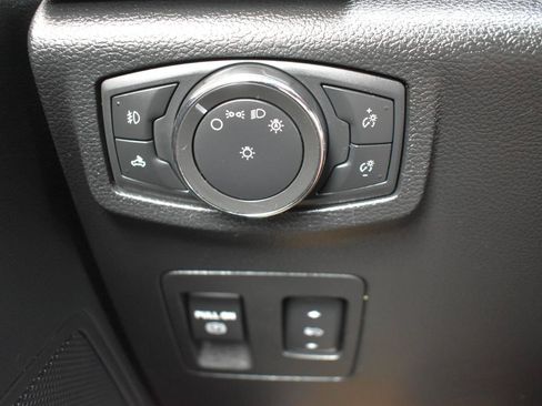 Used 2020 Ford F150 XLT w/ Equipment Group 302A Luxury AWD/4WD image 36