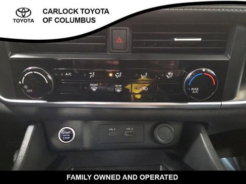 Used 2023 Nissan Rogue S image 26