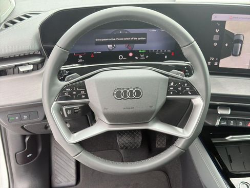 New 2026 Audi Q3 quattro 2.0T AWD/4WD image 17