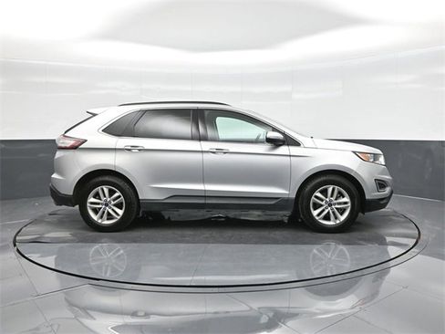 Used 2017 Ford Edge SEL image 26