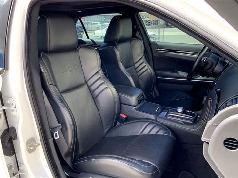 Used 2023 Chrysler 300 C RWD image 13