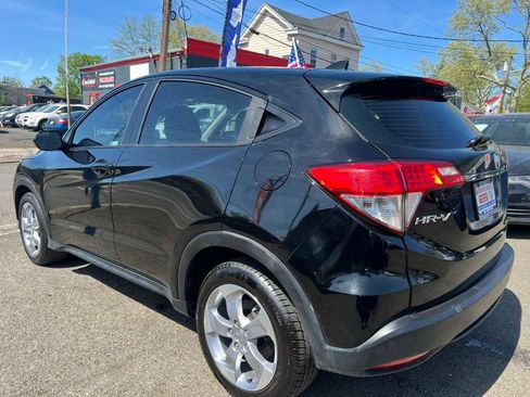 Used 2021 Honda HR-V LX image 4