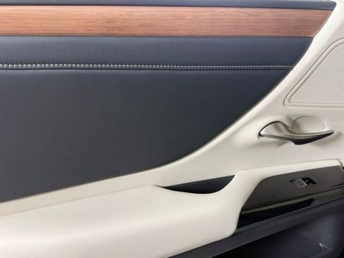 New 2025 Lexus ES 350 w/ Premium Package image 19
