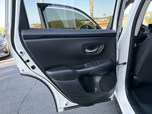 Used 2025 Honda HR-V LX image 20