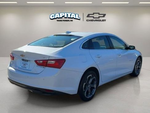 Used 2024 Chevrolet Malibu LT image 5