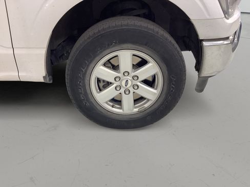 Used 2022 Ford F150 XLT w/ Equipment Group 301A Mid AWD/4WD image 22