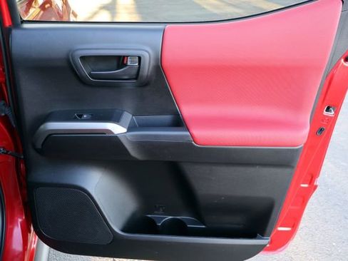 Used 2022 Toyota Tacoma SR5 image 20