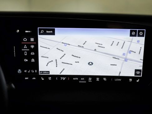 New 2025 Audi SQ5 Prestige image 19